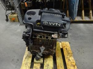 Używane Silnik Toyota Yaris (P1) 1.3 16V VVT-i Cena na żądanie oferowane przez Verhoef Cars & Parts