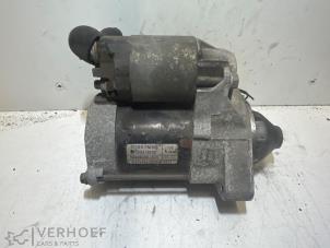 Anlasser van een Suzuki Alto (RF410) 1.1 16V 2002