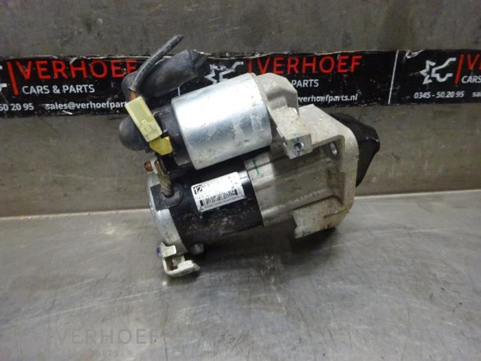 Usagé Démarreur Mitsubishi Space Star (A0) 1.2 12V Prix € 40,00 Règlement à la marge proposé par Verhoef Cars & Parts