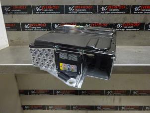 Używane Akumulator (Hybryda) Volkswagen Golf VIII (CD1) 1.5 eTSI 16V Cena na żądanie oferowane przez Verhoef Cars & Parts