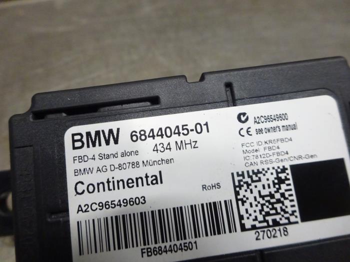 Modul radiowy z BMW M5 (G30/F90) M5 xDrive 4.4 V8 32V TwinPower Turbo 2018