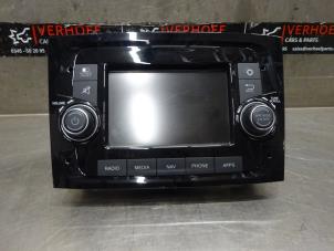Used Display Multi Media control unit Fiat Doblo Cargo (263) 1.6 D Multijet Price on request offered by Verhoef Cars & Parts