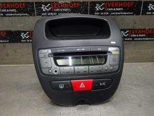 Used Radio CD player Toyota Aygo (B10) 1.0 12V VVT-i Price on request offered by Verhoef Cars & Parts