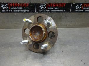 Used Rear hub Kia Rio IV (YB) 1.0i T-GDi 100 12V Price on request offered by Verhoef Cars & Parts