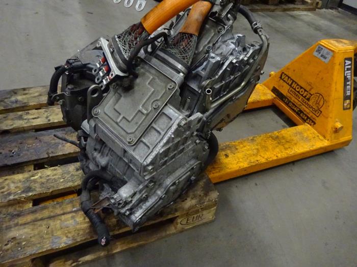Getriebe van een Mitsubishi Outlander (GF/GG) 2.0 16V PHEV 4x4 2016