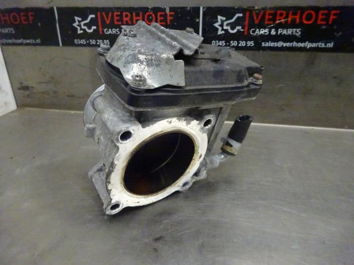 Throttle body from a Mitsubishi Outlander (GF/GG) 2.0 16V PHEV 4x4 2016