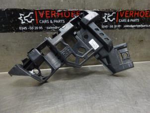 Used Front bumper bracket, right Opel Astra K 1.4 Turbo 16V Price on request offered by Verhoef Cars & Parts