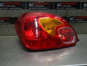 Usagé Feu arrière secondaire gauche Mitsubishi Space Star (A0) 1.0 12V Prix € 70,00 Règlement à la marge proposé par Verhoef Cars & Parts