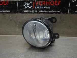 Used Fog light, front right Citroen Jumpy 1.6 Blue HDi 95 Price on request offered by Verhoef Cars & Parts