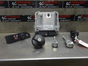 Used Set of cylinder locks (complete) Citroen Jumpy 1.6 Blue HDi 95 Price on request offered by Verhoef Cars & Parts