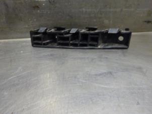Used Front bumper bracket, right Hyundai iX20 (JC) 1.6i 16V Price on request offered by Verhoef Cars & Parts