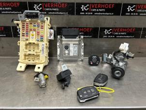 Used Set of cylinder locks (complete) Hyundai i10 (B5) 1.0 12V Price on request offered by Verhoef Cars & Parts