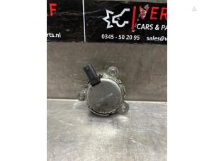 Used Camshaft sensor Ford C-Max (DXA) 1.0 Ti-VCT EcoBoost 12V 125 Price on request offered by Verhoef Cars & Parts