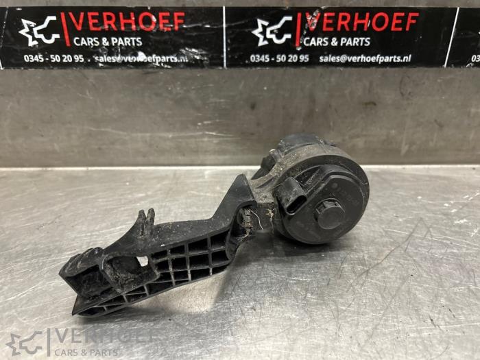 Begagnade Extra vattenpump BMW M5 (F90) 4.4 xDrive V8 32V TwinPower Turbo Pris på förfrågan erbjuds av Verhoef Cars & Parts