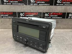 Usagé Radio/Lecteur CD Skoda Fabia II Combi 1.4i 16V Prix sur demande proposé par Verhoef Cars & Parts