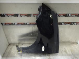 Used Front wing, left Kia Picanto (BA) 1.0 12V Price on request offered by Verhoef Cars & Parts