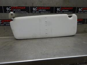 Begagnade Solskydd Renault Trafic (1FL/2FL/3FL/4FL) 2.0 dCi 16V 120 Pris på förfrågan erbjuds av Verhoef Cars & Parts