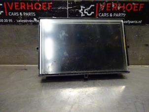 Used Display Multi Media control unit Renault Trafic (1FL/2FL/3FL/4FL) 2.0 dCi 16V 120 Price on request offered by Verhoef Cars & Parts
