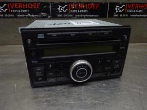 Gebrauchte Radio CD Spieler Nissan NV 200 (M20M) 1.5 dCi 86 Preis auf Anfrage angeboten von Verhoef Cars & Parts