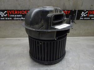 Usados Motor de ventilador de calefactor Toyota Aygo (B10) 1.0 12V VVT-i Precio de solicitud ofrecido por Verhoef Cars & Parts