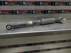 Used Rear shock absorber, right Hyundai i30 Wagon (PDEF5) 1.0 T-GDI 12V Price on request offered by Verhoef Cars & Parts