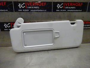 Used Sun visor Hyundai i30 Wagon (PDEF5) 1.0 T-GDI 12V Price on request offered by Verhoef Cars & Parts