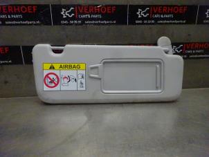Used Sun visor Hyundai i30 Wagon (PDEF5) 1.0 T-GDI 12V Price on request offered by Verhoef Cars & Parts