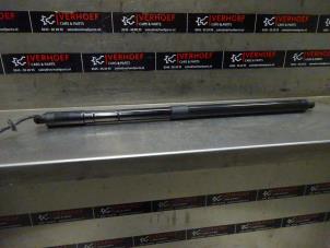 Used Rear gas strut, right Citroen C4 Grand Picasso (3A) 1.2 12V PureTech 130 Price € 200,00 Margin scheme offered by Verhoef Cars & Parts