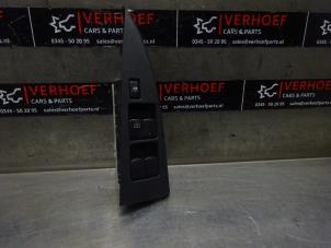 Used Multi-functional window switch Nissan Note (E11) 1.4 16V Price on request offered by Verhoef Cars & Parts