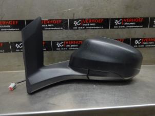 Used Wing mirror, left Ford Transit Courier 1.5 TDCi 75 Price on request offered by Verhoef Cars & Parts