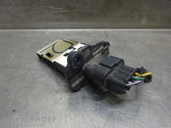 Begagnade Luftflödesmätare Ford Transit Courier 1.5 TDCi 75 Pris på förfrågan erbjuds av Verhoef Cars & Parts