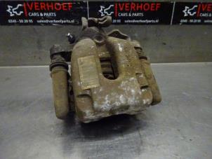 Usagé Etrier de frein arrière gauche Peugeot 2008 (CU) 1.2 12V e-THP PureTech 110 Prix sur demande proposé par Verhoef Cars & Parts