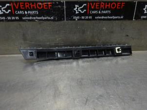 Used Rear bumper bracket, right Nissan Qashqai (J11) 1.2 DIG-T 16V Price on request offered by Verhoef Cars & Parts