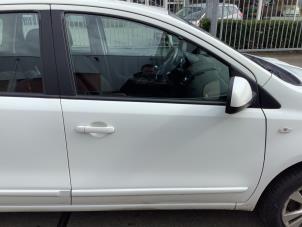 Gebrauchte Tür 4-türig rechts vorne Nissan Note (E11) 1.6 16V Preis auf Anfrage angeboten von Verhoef Cars & Parts