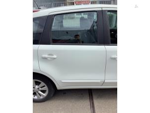 Used Rear door 4-door, right Nissan Note (E11) 1.6 16V Price € 200,00 Margin scheme offered by Verhoef Cars & Parts