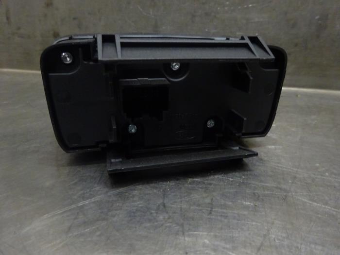 Light switch from a Ford Fiesta 6 (JA8) 1.25 16V 2012