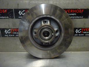 Used Rear hub Peugeot 3008 I (0U/HU) 1.2 e-THP PureTech 130 Price on request offered by Verhoef Cars & Parts