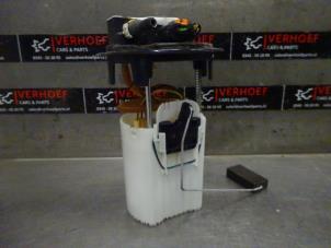Used Petrol pump Peugeot 3008 I (0U/HU) 1.2 e-THP PureTech 130 Price on request offered by Verhoef Cars & Parts