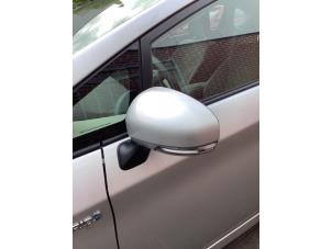Used Wing mirror, left Toyota Prius (ZVW3) 1.8 16V Price on request offered by Verhoef Cars & Parts