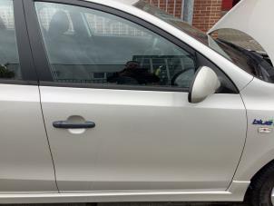 Used Front door 4-door, right Hyundai i30 Crosswagon (WWH) 1.4 CVVT 16V Price on request offered by Verhoef Cars & Parts