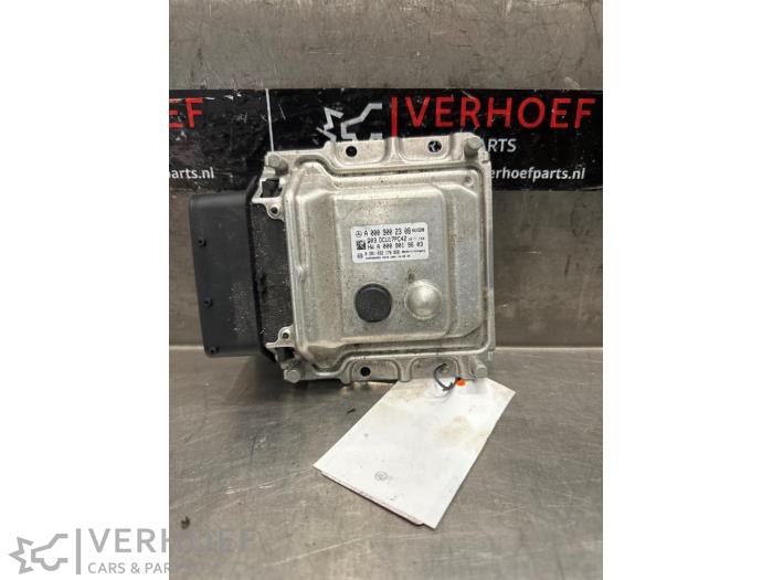 Usagé Ordinateur Adblue Mercedes Sprinter 5t (906.63/65) 514 CDI 16V Prix € 90,75 Prix TTC proposé par Verhoef Cars & Parts