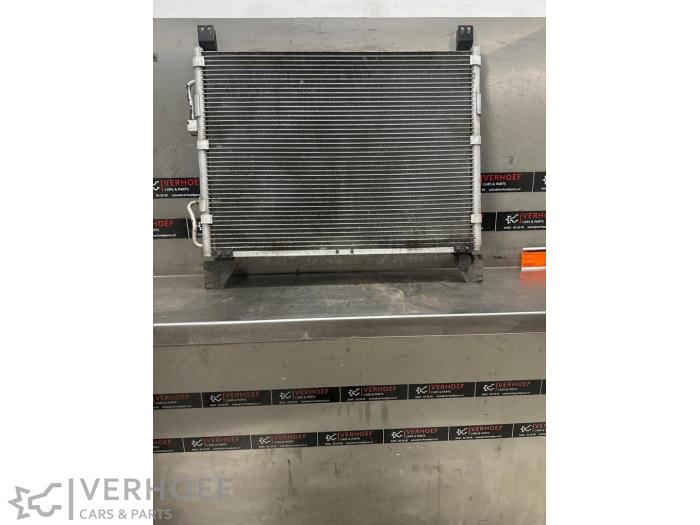 Begagnade AC-radiator Ssang Yong Rexton 2.7 Xdi RX/RJ 270 16V Pris € 60,50 Inklusive moms erbjuds av Verhoef Cars & Parts