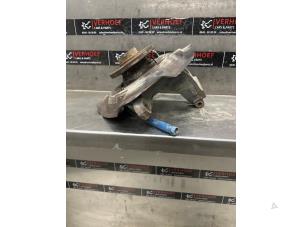 Begagnade Spindel, vänster fram Mini Mini Open (R57) 1.6 16V One Pris på förfrågan erbjuds av Verhoef Cars & Parts