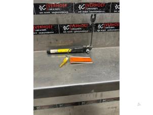 Gebrauchte Gurtsrammer links Fiat 500C (312) 1.2 69 Preis auf Anfrage angeboten von Verhoef Cars & Parts
