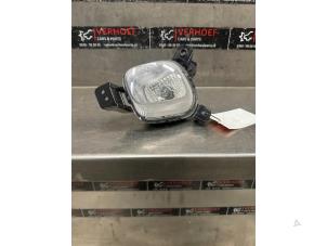Begagnade Dimljus, höger fram Kia Picanto (JA) 1.0 DPi 12V Pris € 45,00 Marginaltabell erbjuds av Verhoef Cars & Parts