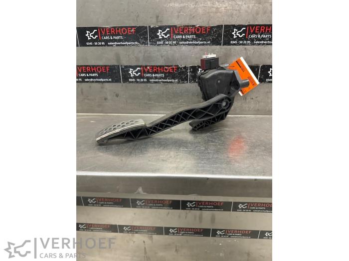 Begagnade Gaspedalsensor Opel Tigra Twin Top 1.8 16V Pris på förfrågan erbjuds av Verhoef Cars & Parts