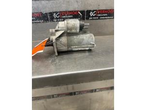 Używane Rozrusznik Dacia Dokker Express (8S) 1.5 dCi 75 Cena na żądanie oferowane przez Verhoef Cars & Parts