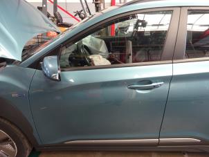 Begagnade Dörr, 4-dörrars, vänster fram Hyundai Kona (OS) 64 kWh Pris € 500,00 Marginaltabell erbjuds av Verhoef Cars & Parts