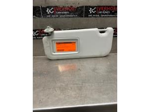 Begagnade Solskydd Toyota Yaris IV (P21/PA1/PH1) 1.5 12V Hybrid 115 Pris € 30,00 Marginaltabell erbjuds av Verhoef Cars & Parts