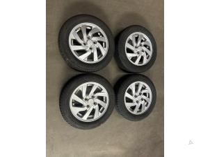 Usados Juego de llantas deportivas + neumáticos Mitsubishi Space Star (A0) 1.0 12V Precio de solicitud ofrecido por Verhoef Cars & Parts